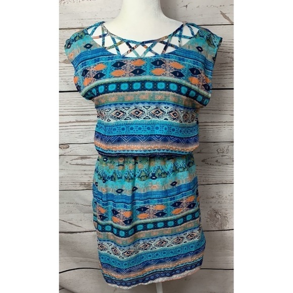 EUC City Triangles Tribal Short Sleeve Dress - Picture 1 of 7